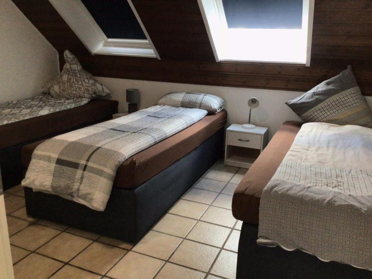 Apartments Rhona III Und IV Neunkirchen City エクステリア 写真