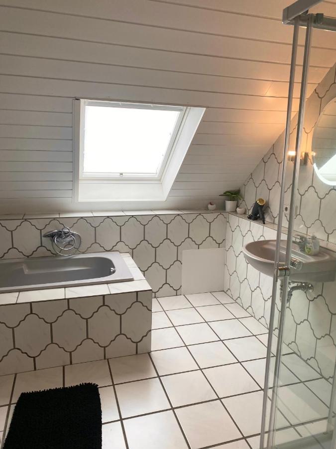 Apartments Rhona III Und IV Neunkirchen City エクステリア 写真